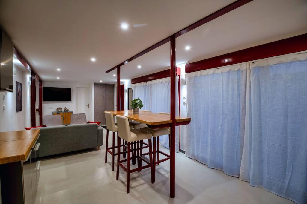 L'Industriel - Parking Prive Apartment Reims Exterior photo